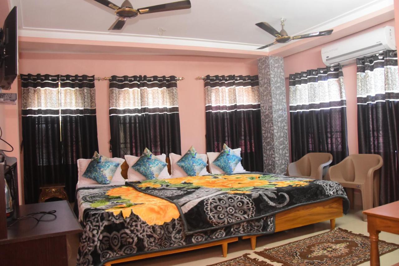 Hotel Royale Kolkata Bagian luar foto