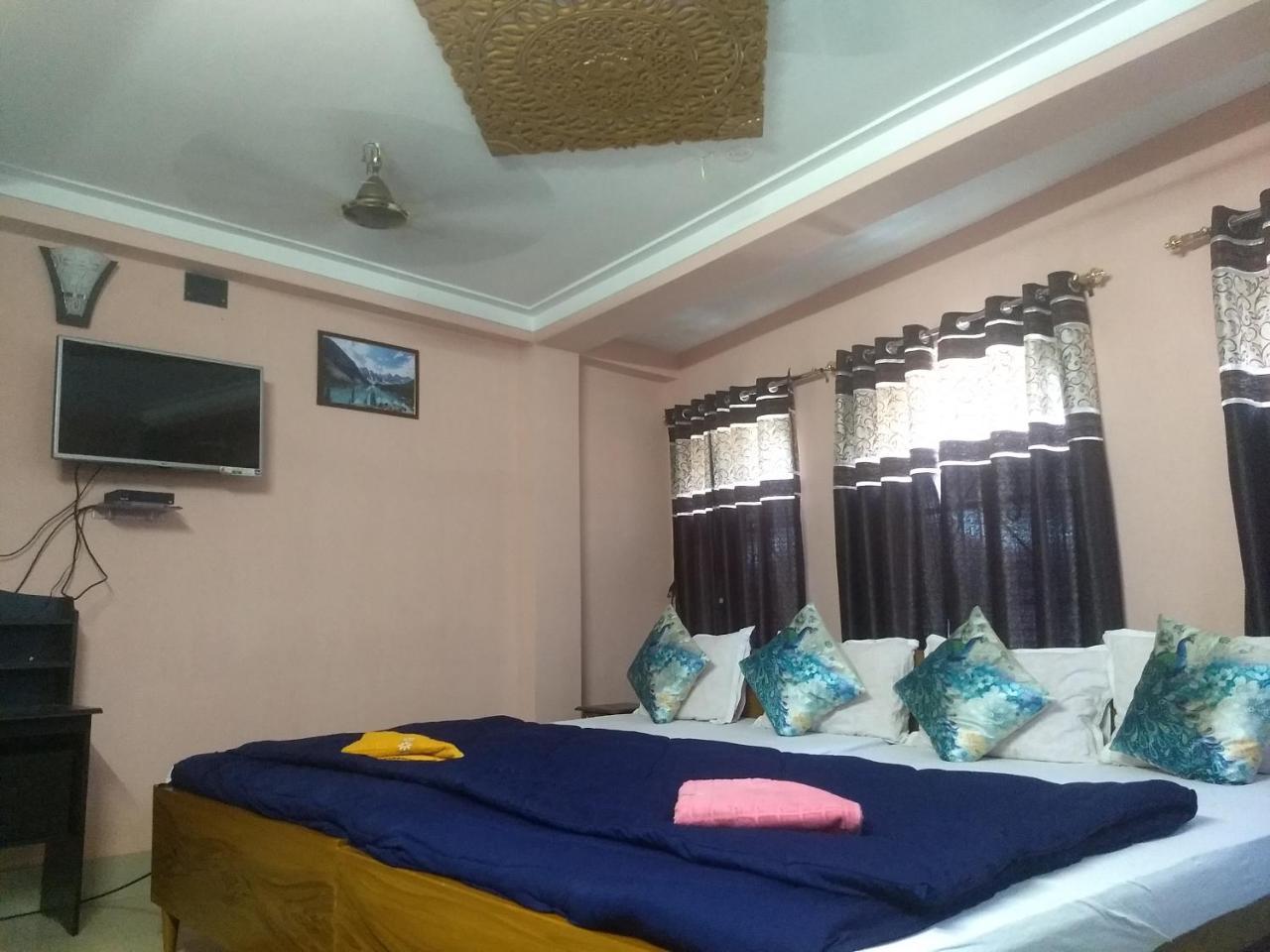 Hotel Royale Kolkata Bagian luar foto